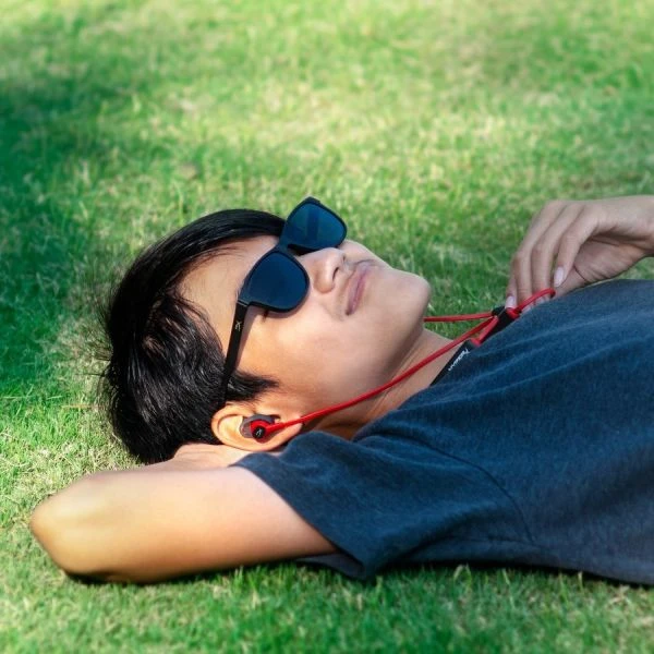 HyperX Cloud Buds Wireless Headphones (Red-Black) 2 HyperX Cloud Buds Wireless Headphones (Red-Black) - Image 2